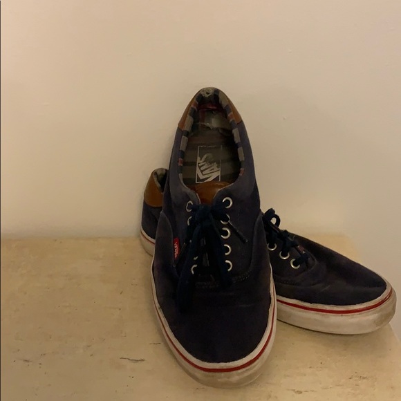 Vans - Picture 2 of 3